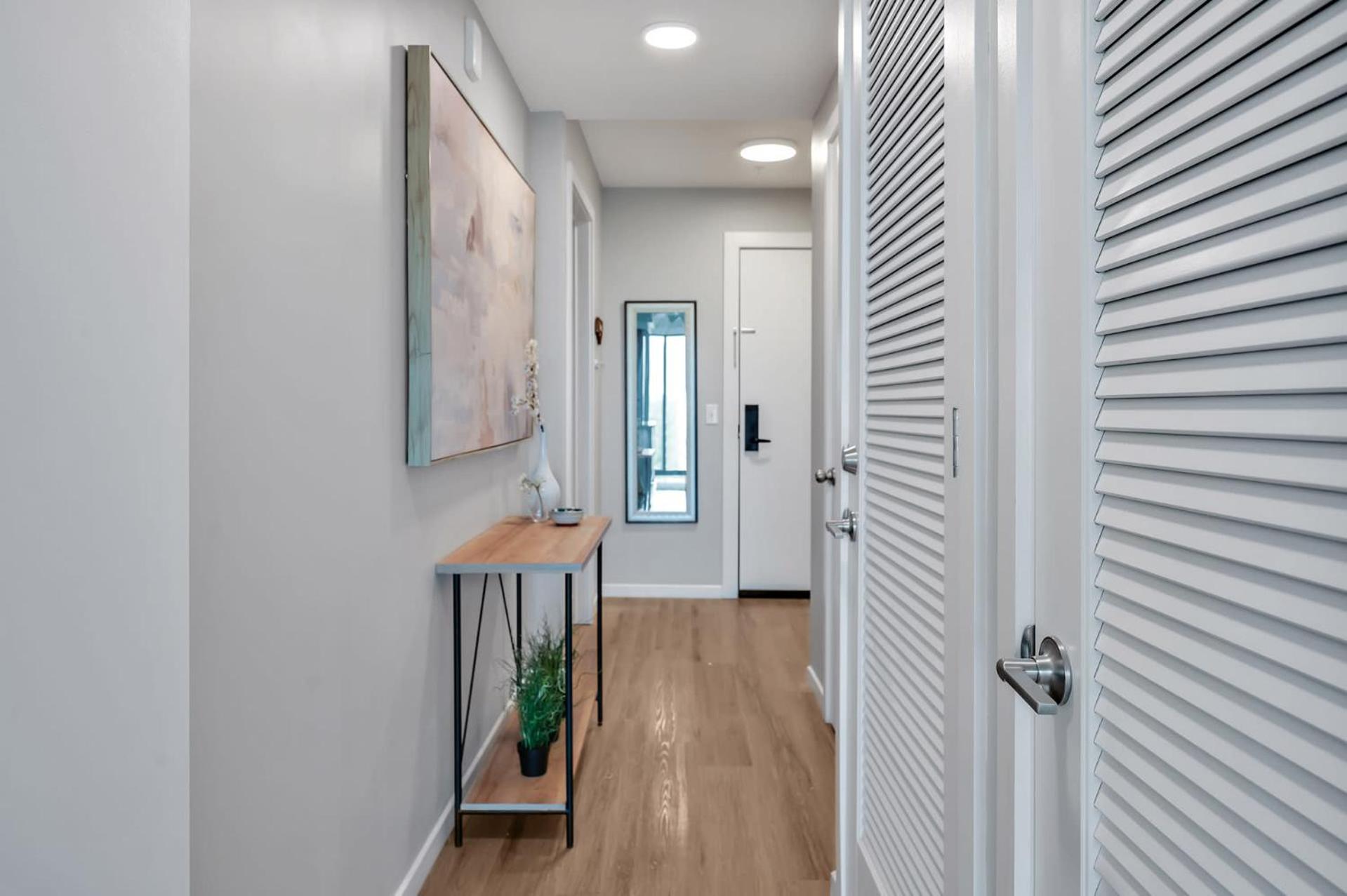 High-Rise Apt Raleigh Free Parking & Sunset View 1 Exterior foto